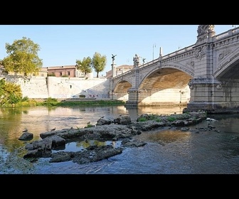 Replay La sécheresse fait réapparaître dans le Tibre les vestiges d'un pont de la Rome antique