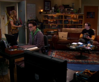 Replay The Big Bang Theory - S5E11 - Le bourreau de Leonard