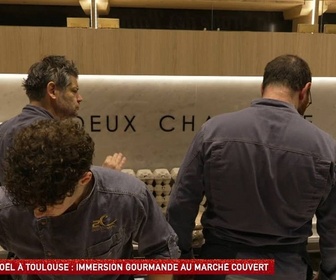 Replay Un jour, un doc - Noël à Toulouse : immersion gourmande au marché couvert