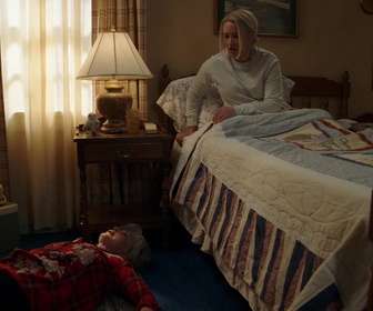 Replay Young Sheldon - S6E11 - Impitoyable, démuni et une semaine de repos au lit