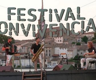 Replay ARTE Journal - Convivencia : un festival naviguant sur le Canal du midi