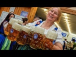 Replay L'Oktoberfest démarre avec la bière, les acclamations et le premier fût percé