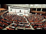 Replay Bagarre au Parlement turc autour de la nomination du ministre de la Justice