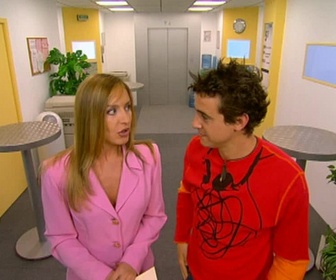 Replay Caméra café - La chaîne de l'humiliation