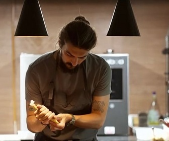 Replay Invitation au voyage - 22/02/2024 - Le chef Alex Petriciean met en bouche la Roumanie