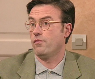 Replay Le miel et les abeilles - S02 E31 - Rame de miel