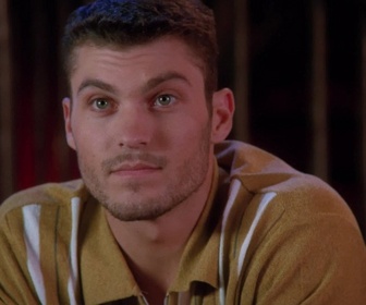 Replay Beverly Hills, 90210 - S08 E31 - La cérémonie de mariage - Partie 1