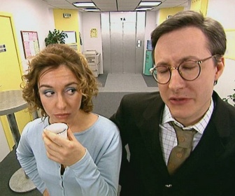 Replay Caméra café - L'enterrement