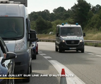 Replay 66 minutes - Un 14 juillet sur une aire d'autoroute