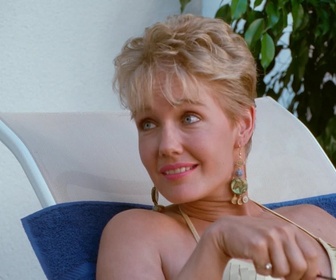 Replay Beverly Hills, 90210 - S01 E07 - La mère parfaite