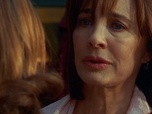 Replay Ghost whisperer - S03 E18 - Le visage derrière le masque (2)
