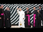 Replay Vatican : JR crée une vague géante pour l'expo AQVA à la bibliothèque apostolique