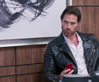 Replay Les riches pleurent aussi - S01 E10