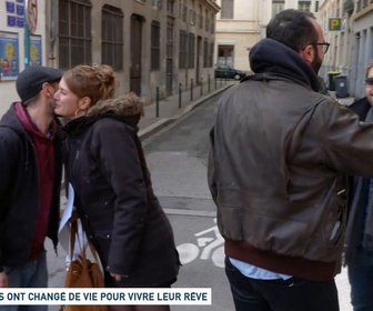 Replay Un jour, un doc week-end - Ils ont changé de vie pour vivre leur rêve (1/2)