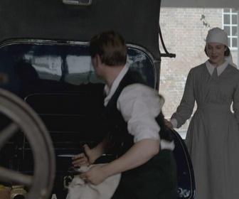 Replay Downton Abbey - S2 E6 - Retour à Downton