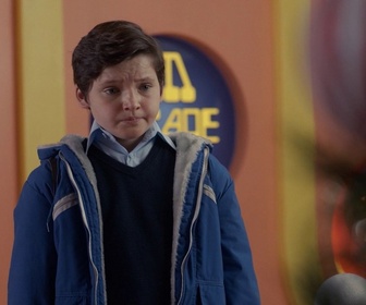 Replay Son of a critch - S01 E08