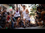 Replay Des coureurs en talons hauts foncent à travers Madrid lors de la Marche des fiertés