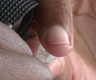 Replay Info éco - Le Botswana va-t-il réussir à racheter De Beers, le géant mondial du diamant ?