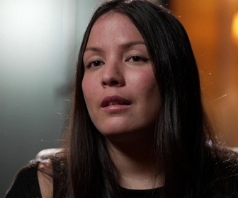 Replay Chroniques criminelles - Affaire Hélène Buis : Quatre mariages et deux enterrements/Le double visage des gentils voisins