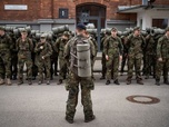 Replay En Europe, les armées recrutent des jeunes - ARTE Regards
