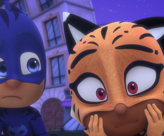 Replay Les Pyjamasques Power Heroes Le cercle des héros - Yoyo et le chat ensorcelé