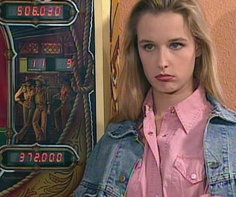 Replay Premiers baisers - S04 E19 - Chambardement