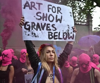Replay La culture dans ARTE Journal - Le chaos du monde secoue la Biennale de Venise