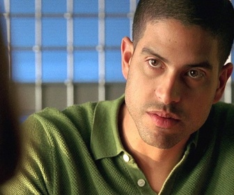 Replay Les experts : Miami - S06 E17 - Pièges en direct