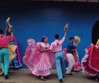 Replay Invitation au voyage - 25/09/2025 - Au Salvador, le xuc fait danser les cœurs