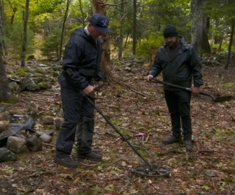 Replay Le mystère d'Oak Island : la course au trésor - S10E15 - Au fond du puits