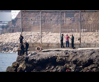 Replay L'Espagne déploie des troupes à Ceuta suite à une recrudescence des passages clandestins du Maroc
