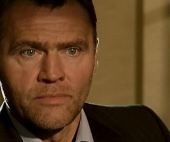 Replay Lea Parker - S02 E27 - Entre la vie et la mort