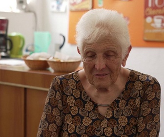 Replay Restos du Cœur et Enfoirés sur les terres d'Occitanie - Portrait de Rolande - Au coeur des Restos du Coeur du 6 août 2025