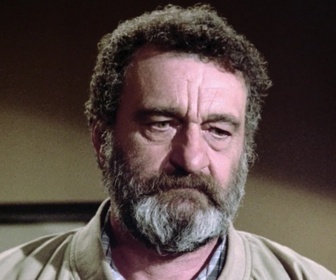 Replay Les Routes du paradis - S01 E01