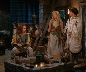 Replay La petite histoire de France - Cosy crousti / Fashion Week / La fée des crottes / Petit oubli