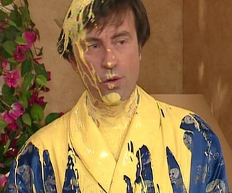 Replay Le miel et les abeilles - S01 E04 - Travaux à la ruche