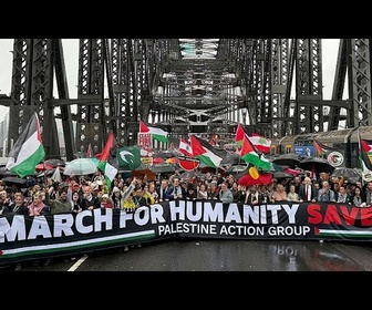 Replay En images : des milliers de manifestants propalestiniens défilent sur le port de Sydney