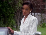 Replay Beverly Hills, 90210 - S02 E09 - Noir et blanc en couleur
