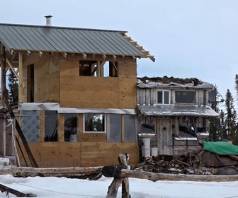 Replay Seuls face à l'Alaska - S7E13 - Tout reconstruire