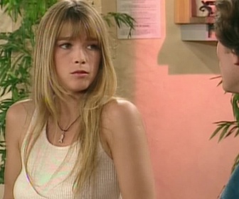 Replay Hélène et les garçons - S05 E06 - Le jardin secret