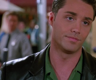 Replay Beverly Hills, 90210 - S09 E10 - Le marathon de la danse