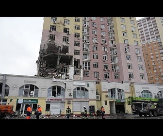 Replay Bombardements russes massifs sur Kyiv à la veille de la rencontre Trump – Zelensky