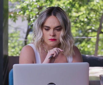 Replay Les riches pleurent aussi - S01 E05