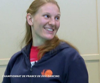 Replay Tous fous de concours insolites - Championnat du monde de cheval à deux pattes / Championnat de France de Dog-Dancing / Championnat du monde de Pied de Fer