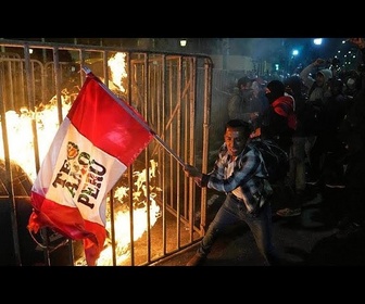 Replay Des manifestations éclatent au Pérou, les protestataires demandent la démission du président