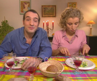 Replay Un gars, une fille - S2E6 - Déjeuner chez la belle-mère (3)