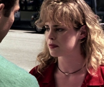 Replay Highlander - S03 E02 - Ligne de mire