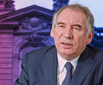 Replay chute de Bayrou, crise politique ouverte