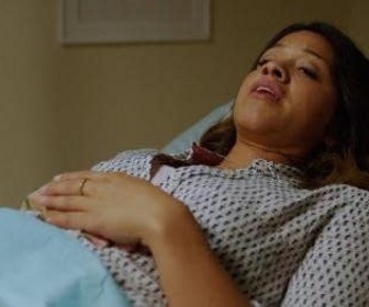 Replay Jane the virgin - S1 E1 - La fleur sacrée