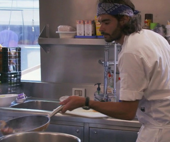 Replay Below deck : Méditerranée - S5 E4 - L'as du ragoût
